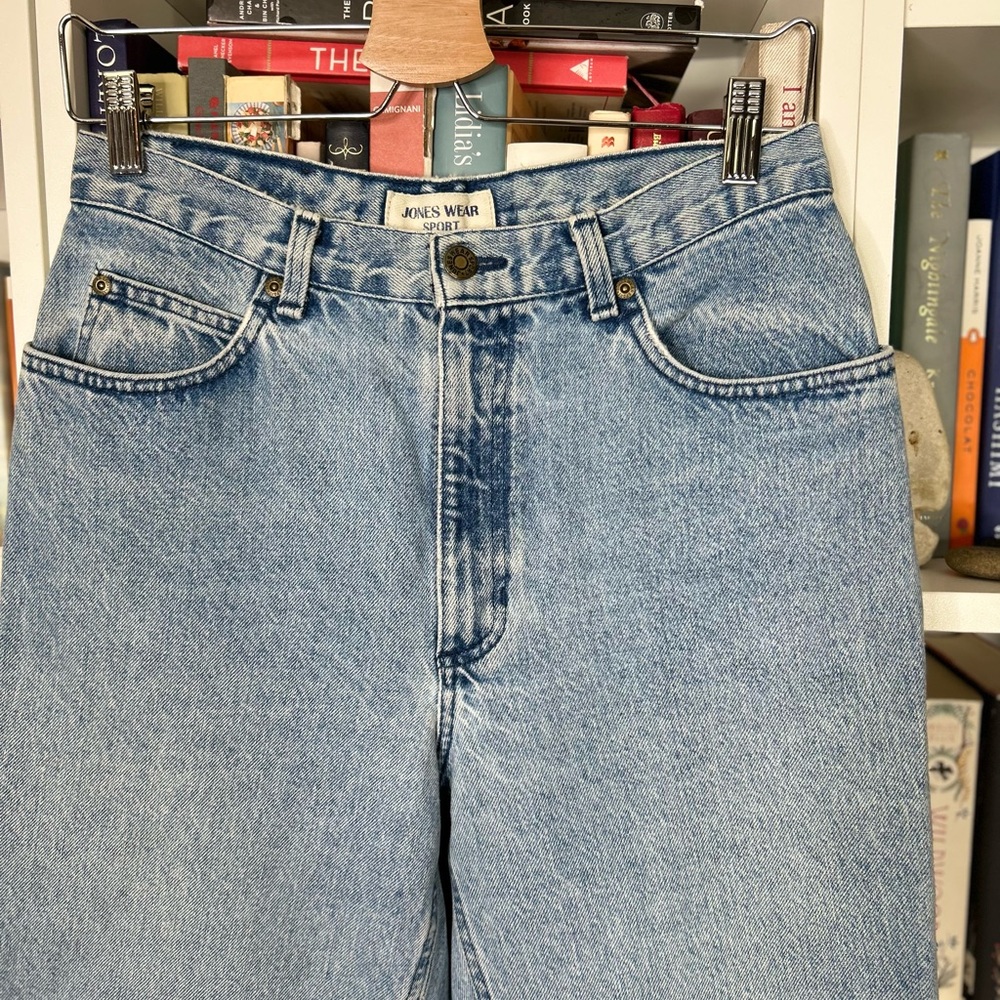 Vintage Blue High Rise Jeans - Picture 3 of 4